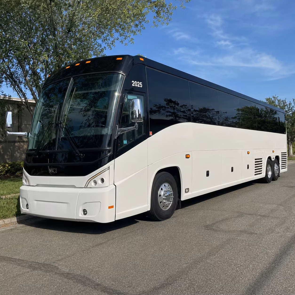 multi day and overnight bus rentals for longview groups heading out of state