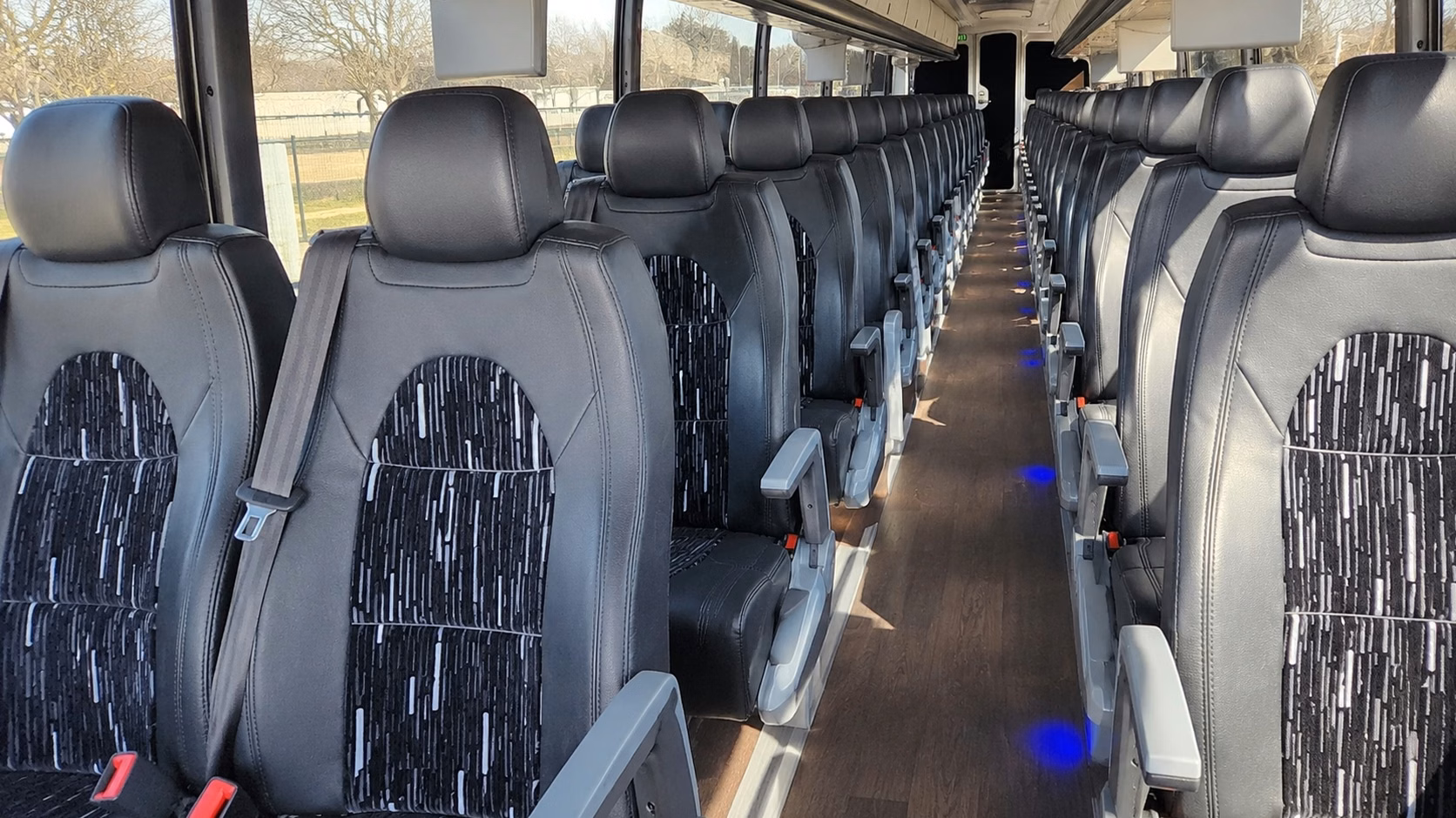 shuttle buses for longview wedding venues and reception halls